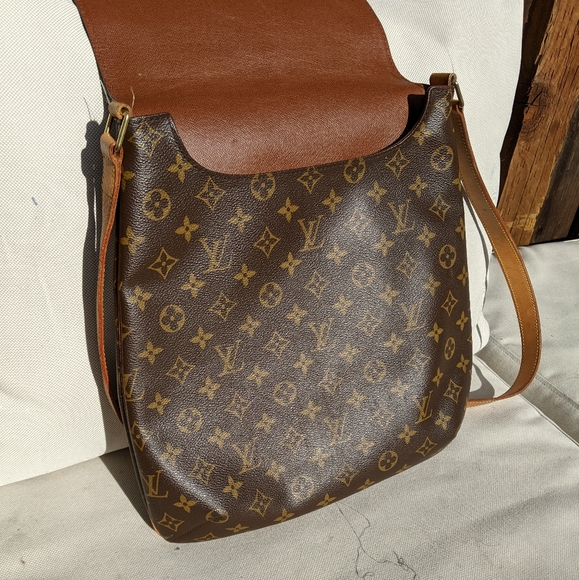 Louis Vuitton musette GM crossbody bag - Picture 3 of 8